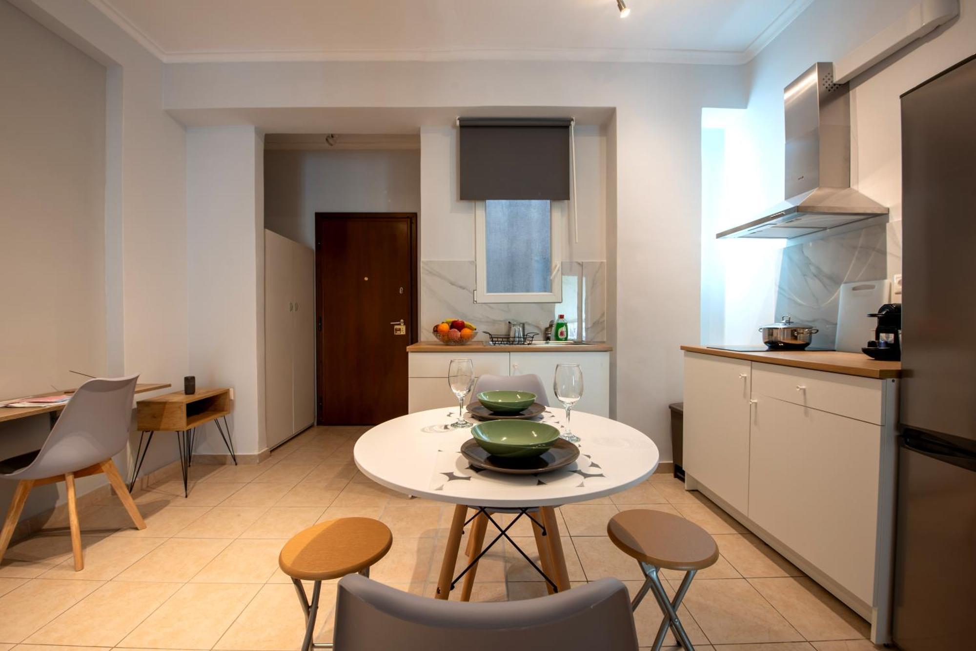 Spacious And Modern One Bedroom Apartment Athens Exterior photo